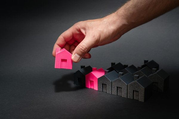 Quelle est la différence entre un prêt à taux fixe et un prêt à taux variable pour un crédit immobilier ?